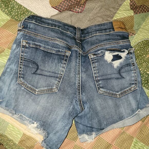 American Eagle Distressed Denim cutoff shorts - Picture 2 of 5